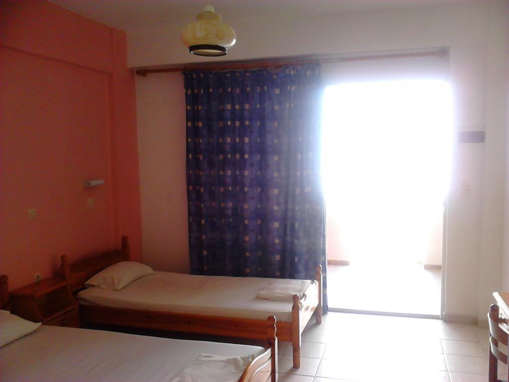 Hebes Studios Kávos Zimmer foto